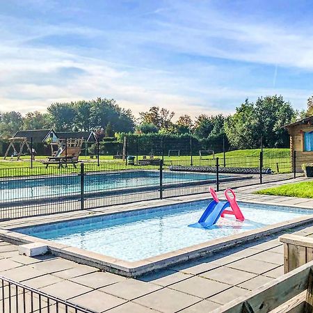3 Bedroom Stunning Stacaravan In Tzummarum 외부 사진